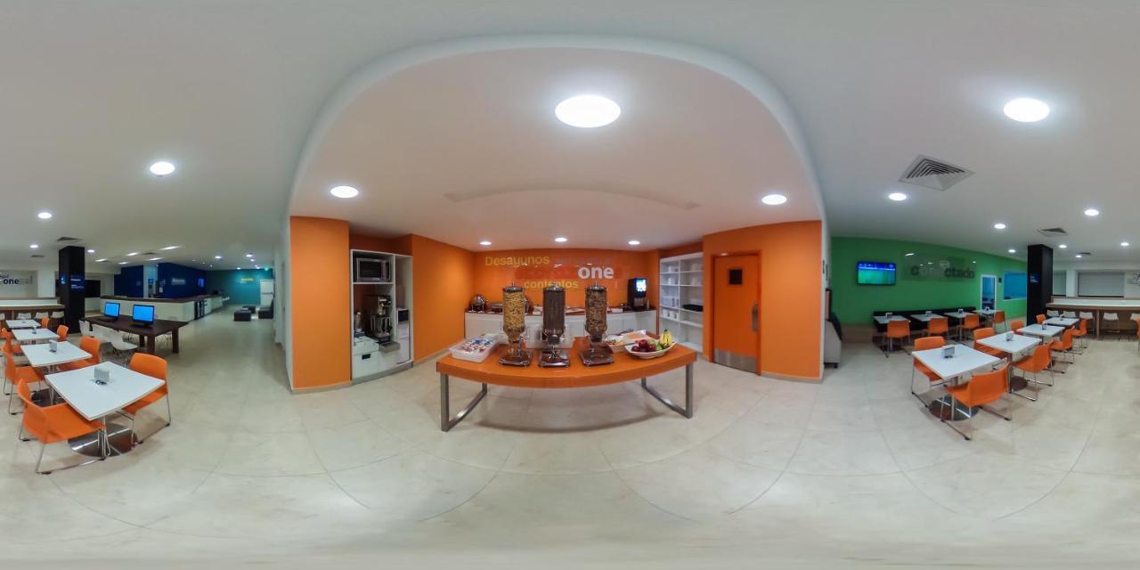 One Guadalajara Expo Hotel Kültér fotó