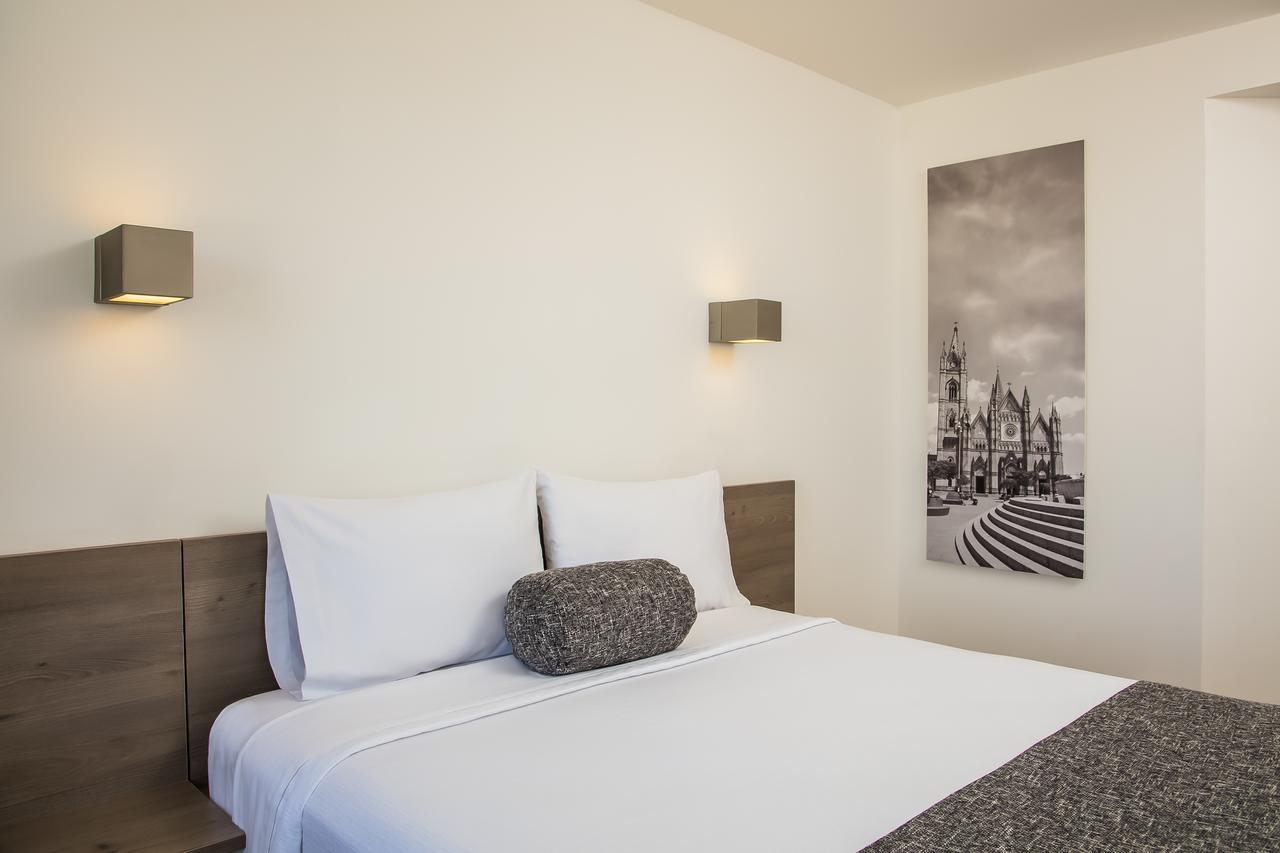 One Guadalajara Expo Hotel Kültér fotó