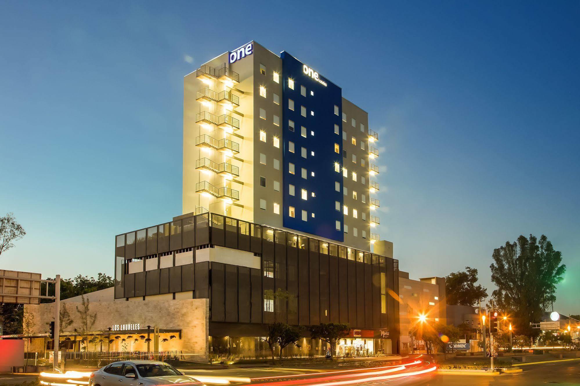 One Guadalajara Expo Hotel Kültér fotó