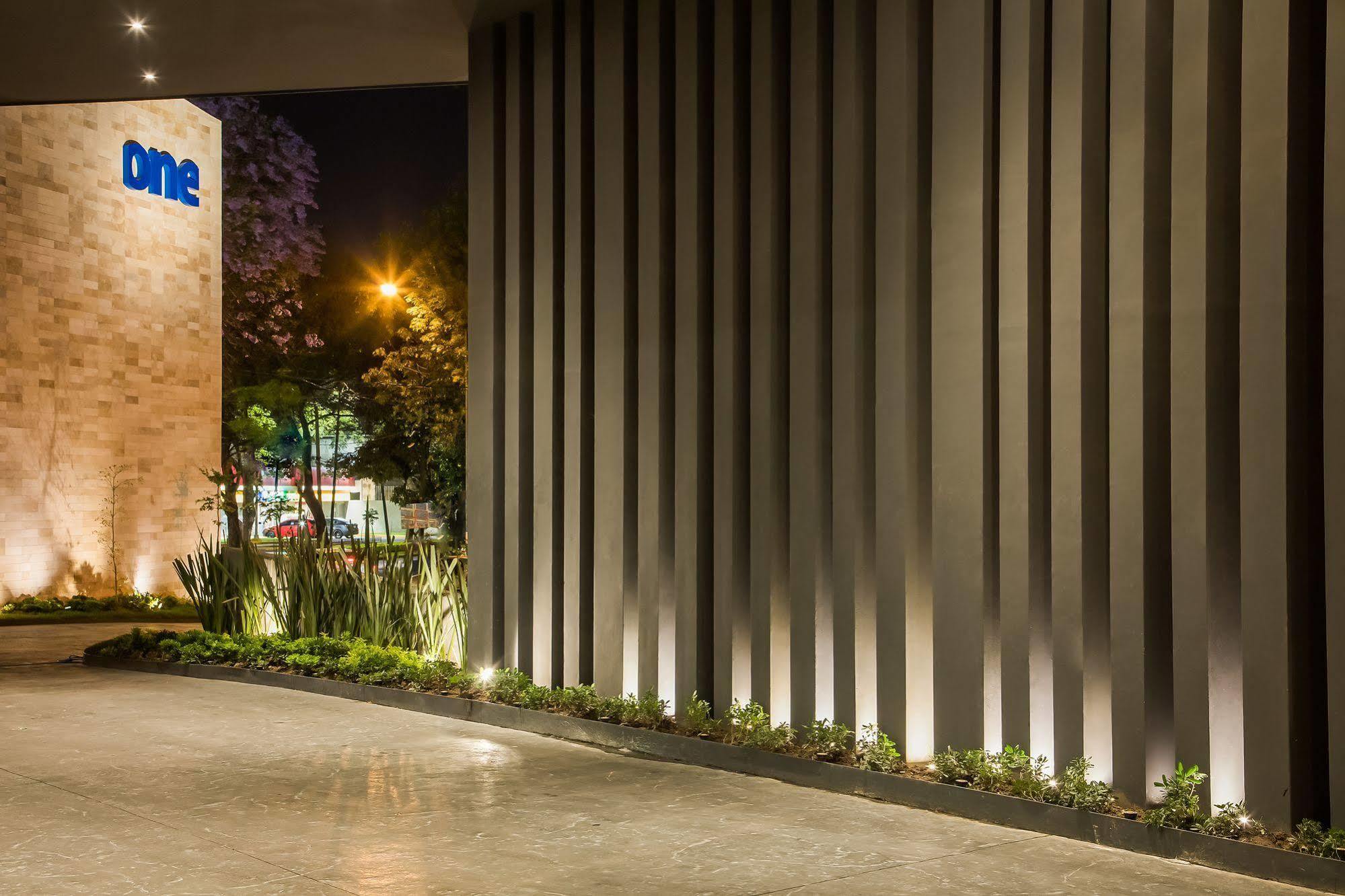 One Guadalajara Expo Hotel Kültér fotó